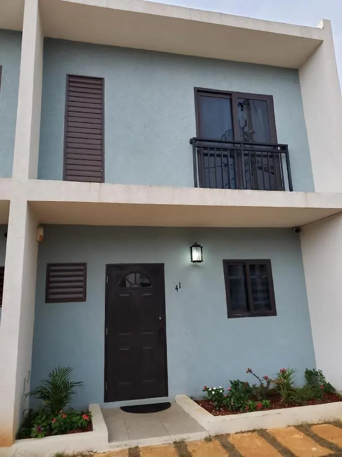 Tropical Rose Getaway Vila Discovery Bay